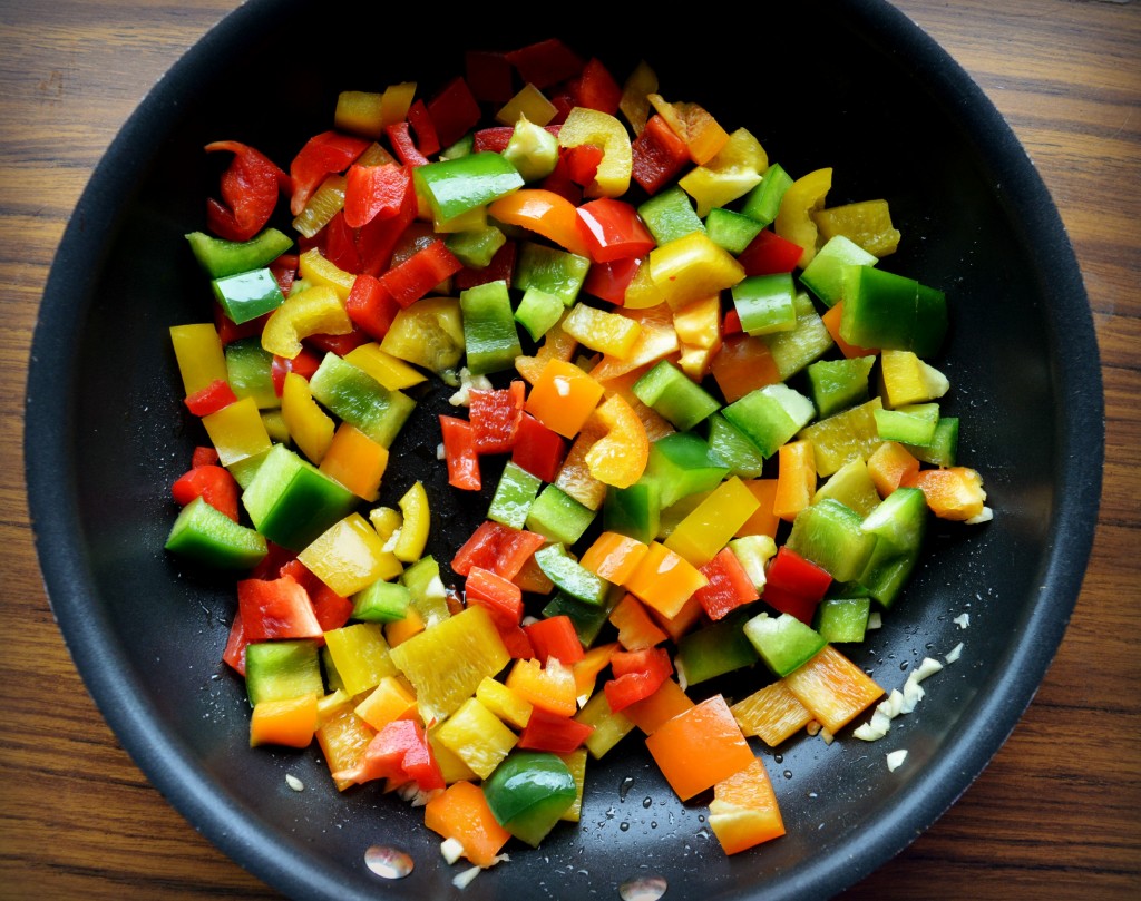 rainbow pepper spaghetti squash 1