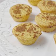 I love easy recipes, how about you?  This recipe for Apple Cinnamon 7up Muffins is so simple.  All you need is an apple, a cake mix that is gluten free & dairy free, 7 up and cinnamon!